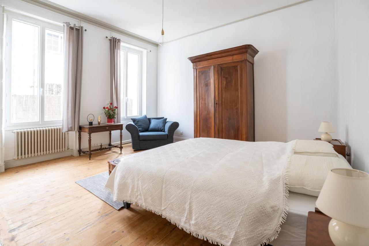 Maison De Ville Avec Jardin "La Coquette" Jonzac Eksteriør bilde